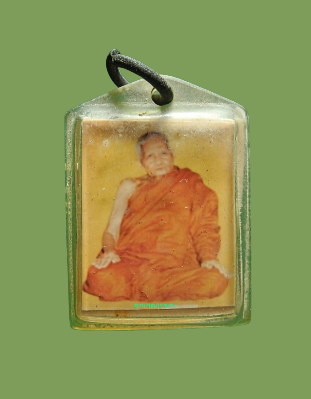 รูปถ่ายหลวงปู่แหวน วัดดอยแม่ปั๋ง หลังติดผ้าจีวร  ปี 2521